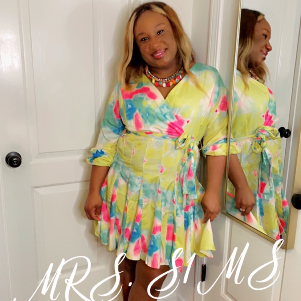 Colorful Dress - Picture 4 of 4